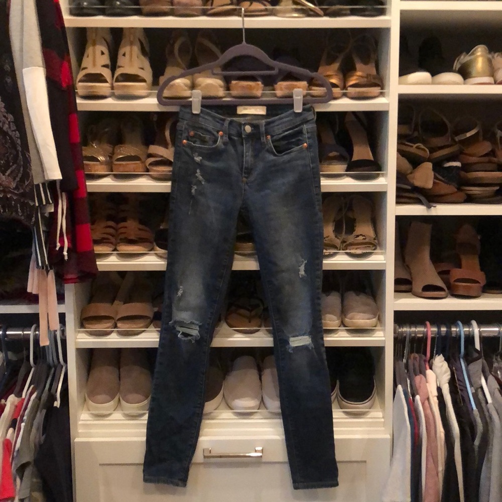 Distressed Gap True Skinny Jeans, Size 25 R